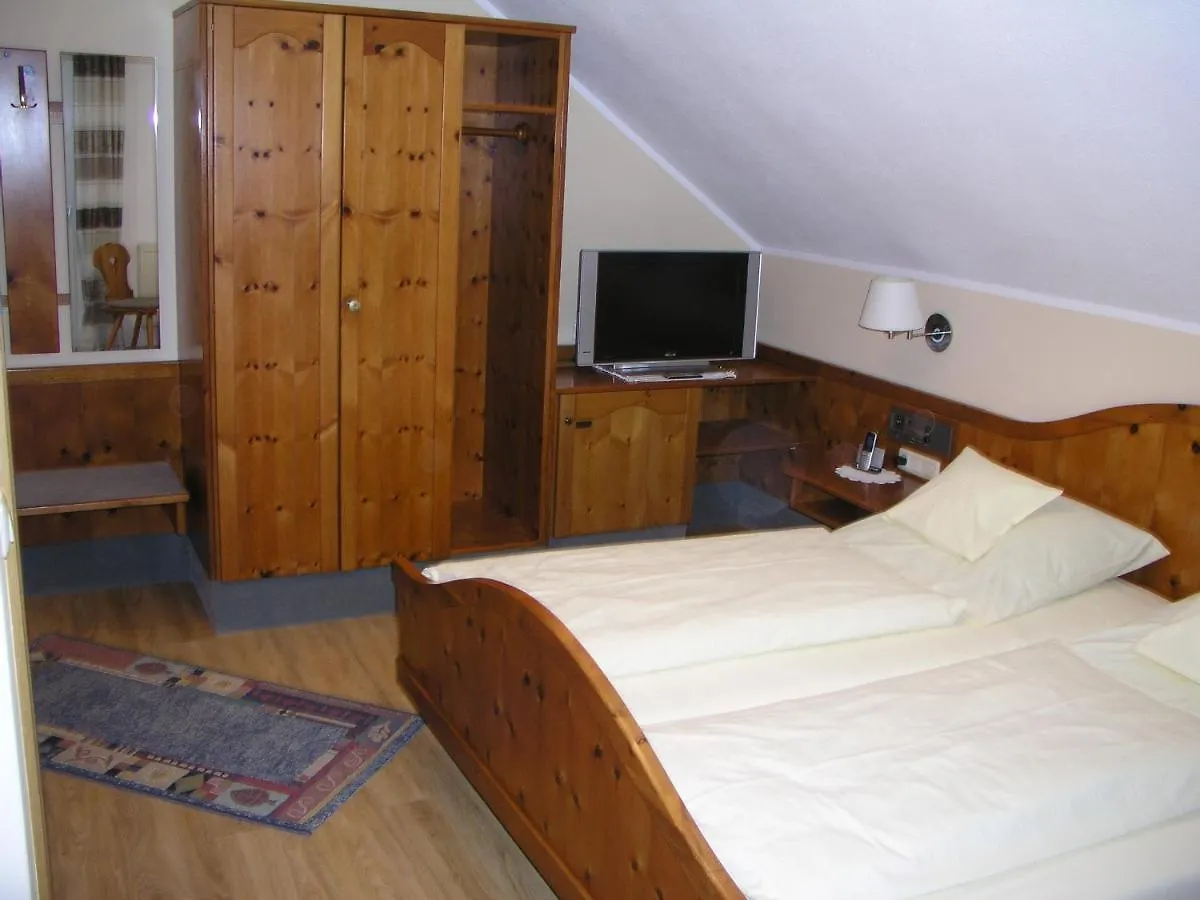 Pensjonat Hotel Haus Elfi Tirschenreuth Niemcy