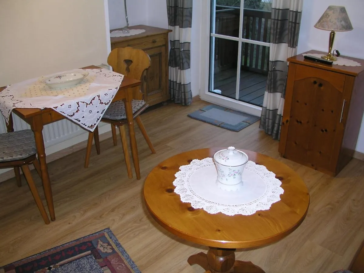 Haus Elfi Hotel Tirschenreuth Guest house